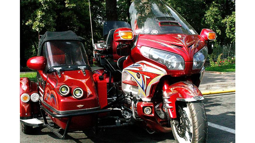 Мото на Kolesa.kz: от старого «Урала» до трайка Honda