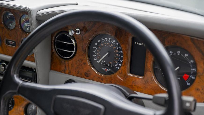 Bentley Continental R Элтона Джона выставили на продажу