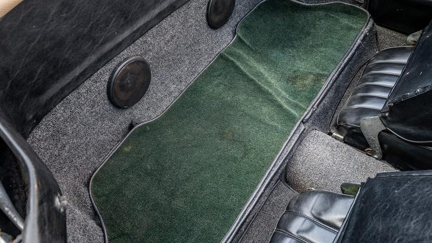 Mercedes-Benz 190 SL на торгах: 50 лет в одних руках и неизвестный пробег