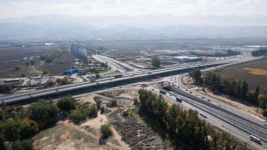 Проезд по тоннелю развязки на бывшем аэропортовском кольце открыли в Алматы