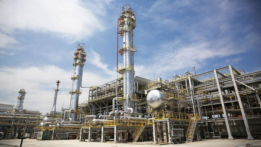 Скейтпарк урам в казани. Спортивная площадка в школе. Новая школа альметьевск. Площадка рт. Многофункциональная спортивная площадка.