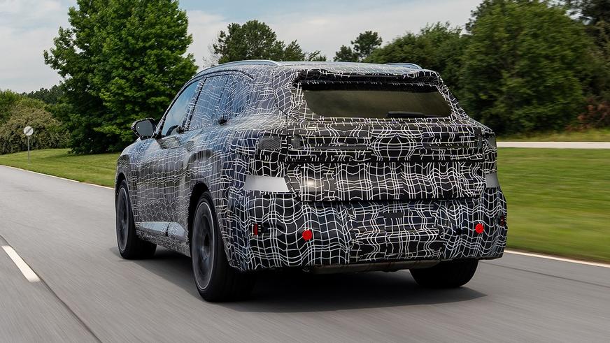 BMW раскрыла подробности о новом X5