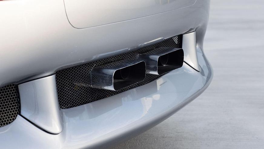 Киномодификацию Dodge Viper под названием Defender выставили на торги