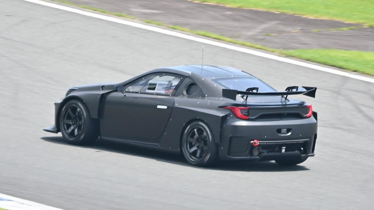 Toyota Celica сынақтан өтіп жатыр