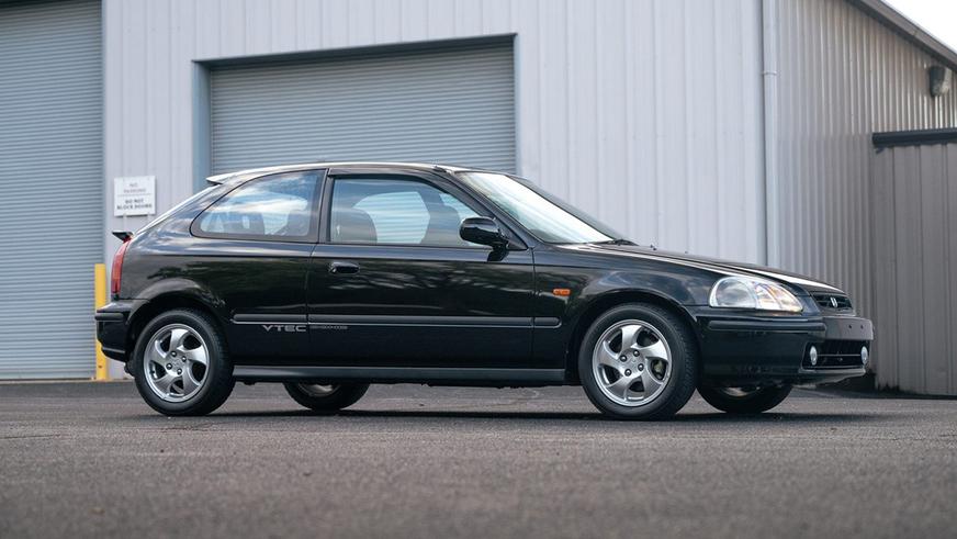 В США нашли новый Honda Civic SiR 1996 года выпуска