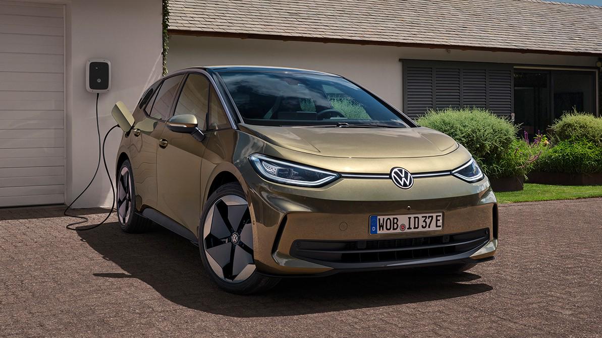 Volkswagen приостановит производство электрокаров на двух заводах