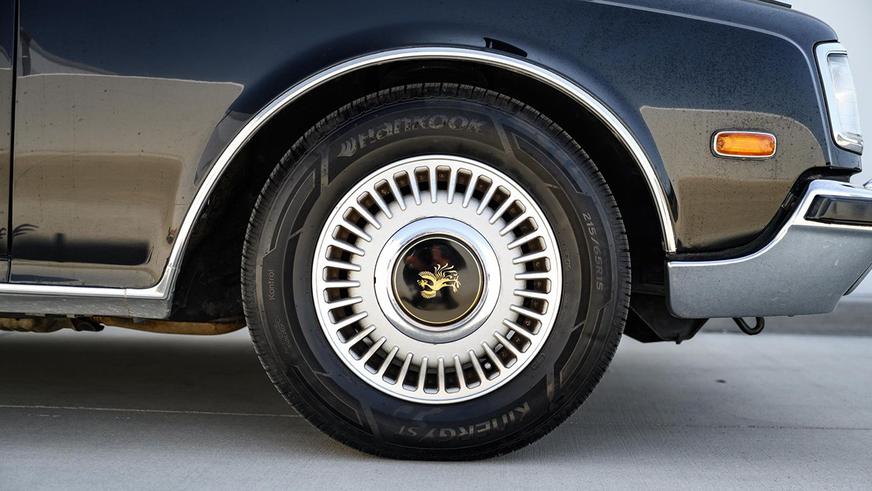 Необычный катафалк продали на торгах в США