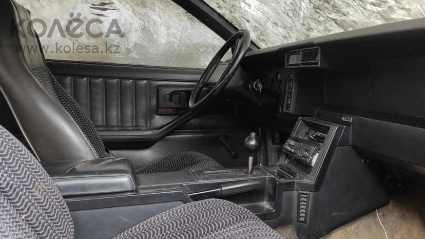 Интересные авто в продаже на Kolesa.kz: от Cadillac Fleetwood до заниженного ВАЗ-2101