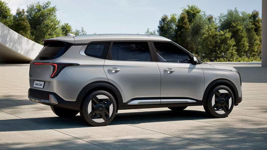 Kia Carens Clavis – недорогой кроссовер на батарейках