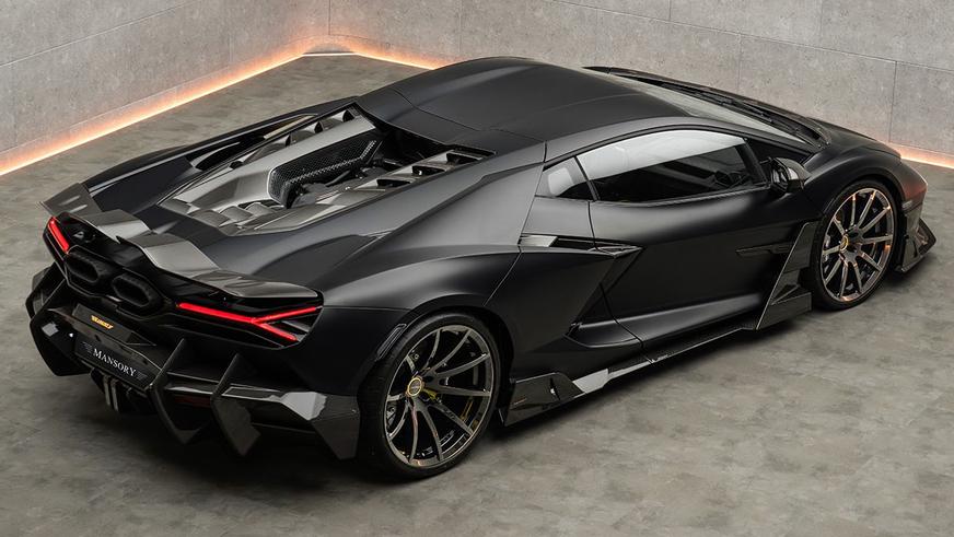 Плюс 55 сил и много карбона. В Mansory доработали Lamborghini Revuelto