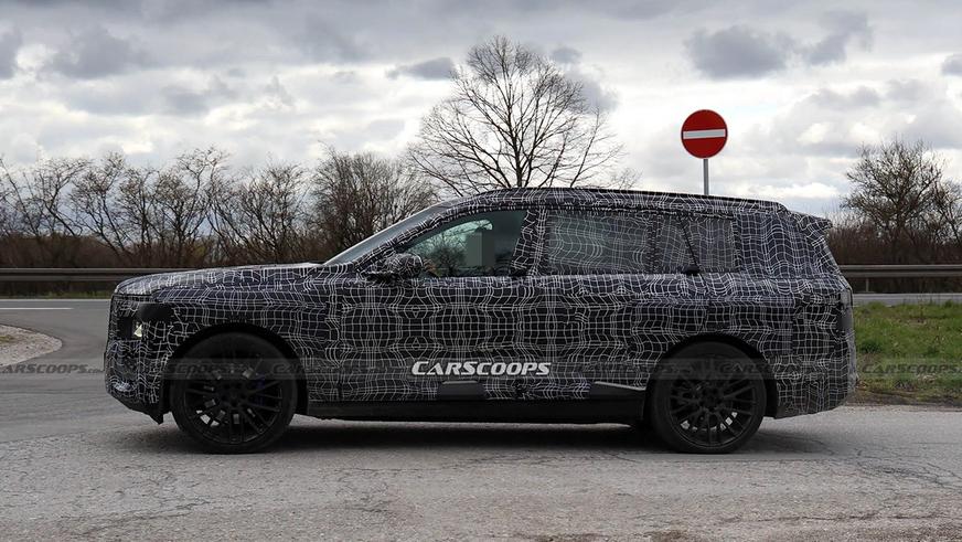 Новый BMW X7 получит электрическую версию