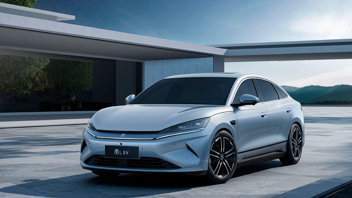 BYD готовит новый электроседан