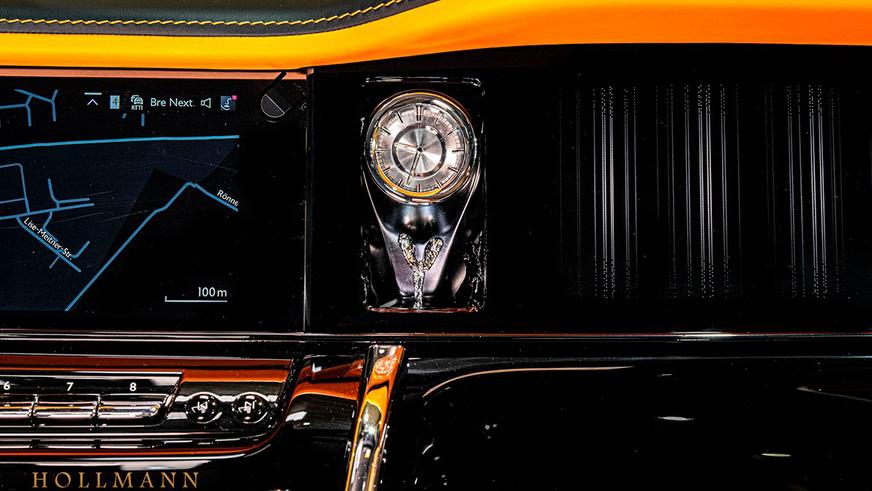 В продаже появился Rolls-Royce Cullinan от Mansory. Очень дорого