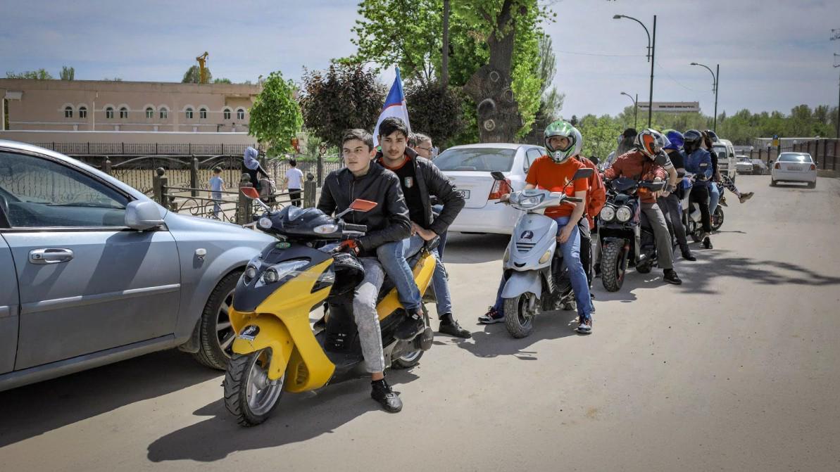 В Узбекистане взялись за регистрацию мопедов и скутеров