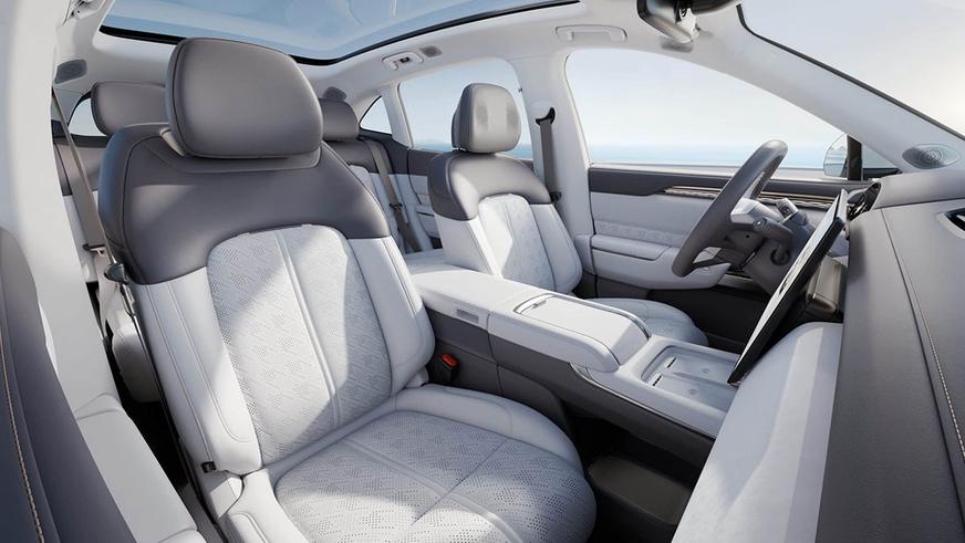 Представлен семейный электрокроссовер Zeekr 7X