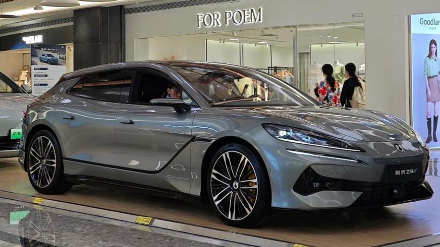 В Китае принимают заказы на Denza Z9 GT. Цена от 47 600 долларов