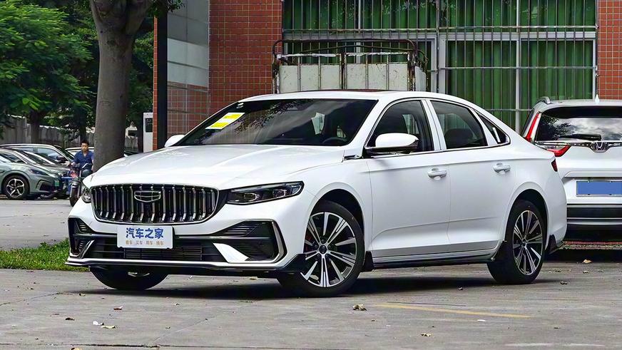 В Китае начались продажи обновлённых Geely Monjaro и Preface