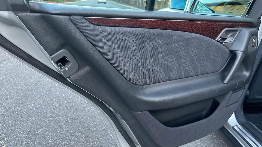 В США нашли E-Class (W210) с пробегом всего 22 тыс. км