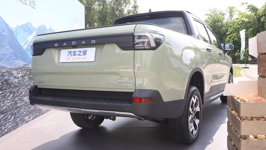 У Geely появился большой гибридный пикап