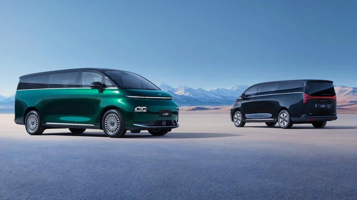 Geely выпустит новый гибридный минивэн