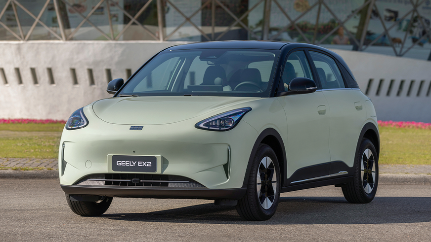 Мировым бестселлером среди электрокаров и гибридов стал крошечный хетч из КНР