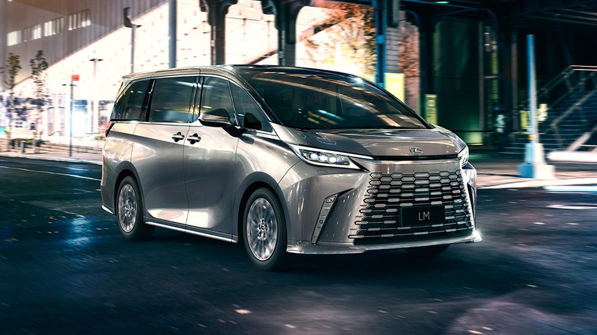 Жаңа Lexus&nbsp;LM 2.4&nbsp;литрлік турбомотормен жүреді