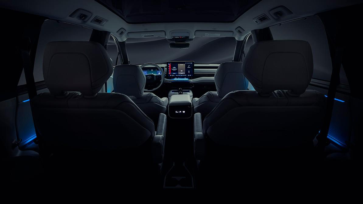 Новый трёхрядный кроссовер Toyota покажут 10 февраля