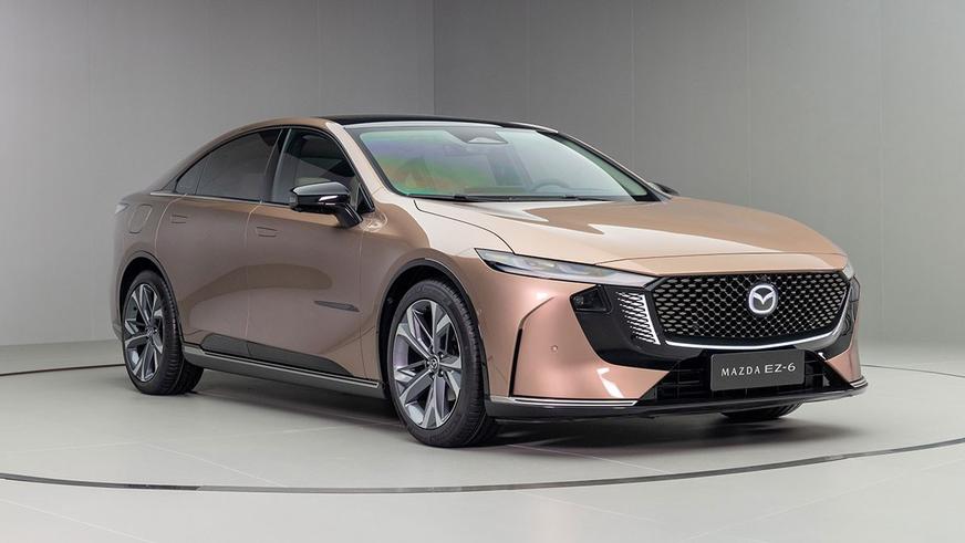 Mazda открыла в Китае приём предзаказов на лифтбэк EZ-6