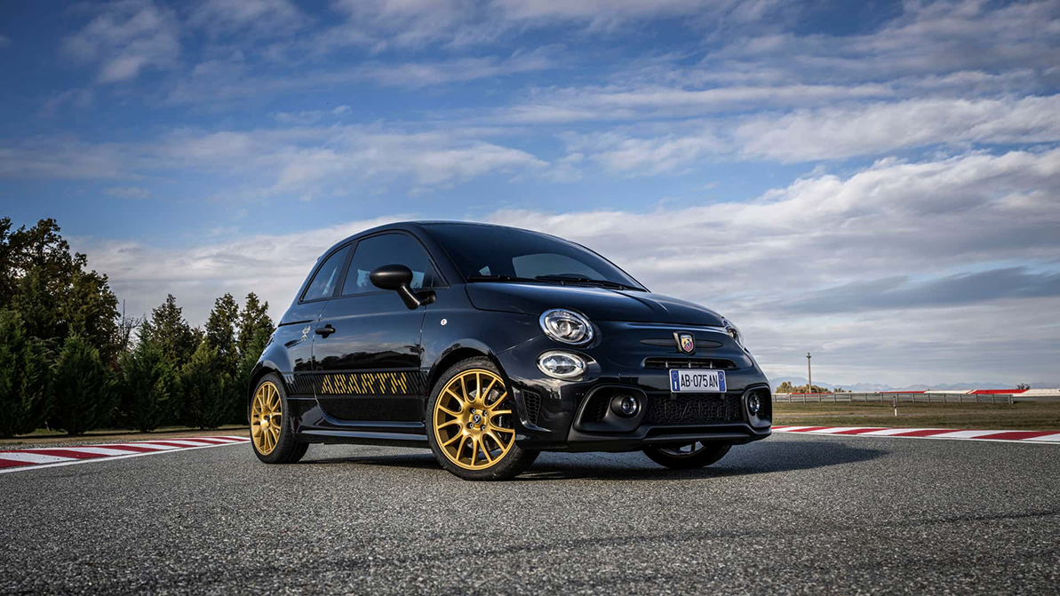 Мерейтойлық Abarth 695 75&deg;&nbsp;Anniversario