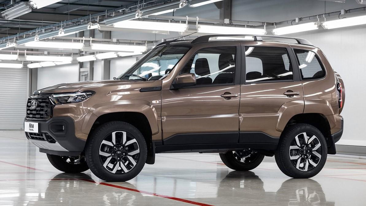 АВТОВАЗ обновил Lada Niva Travel: другая внешность и новый мотор