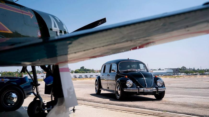 Лимузин VW Beetle по прозвищу Rollswagen пустят с молотка