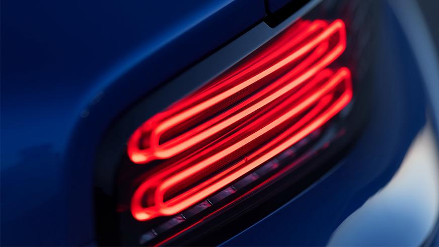 Новый Nissan Z: 400 сил и механика