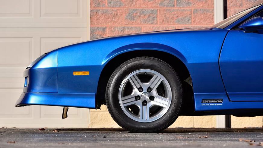 В продаже появился новый 35-летний Chevrolet Camaro