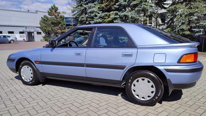 Практически новую 34-летнюю Mazda 323F нашли в Польше