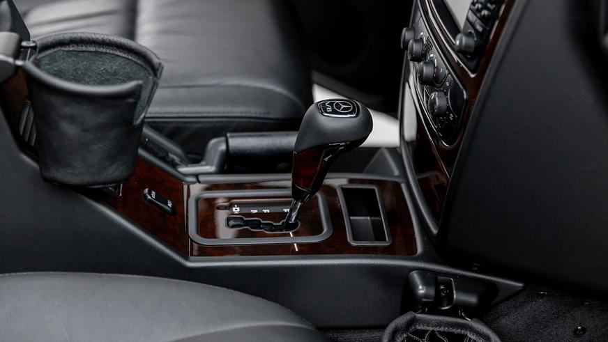 С молотка пустят новый гелик 2002 года выпуска