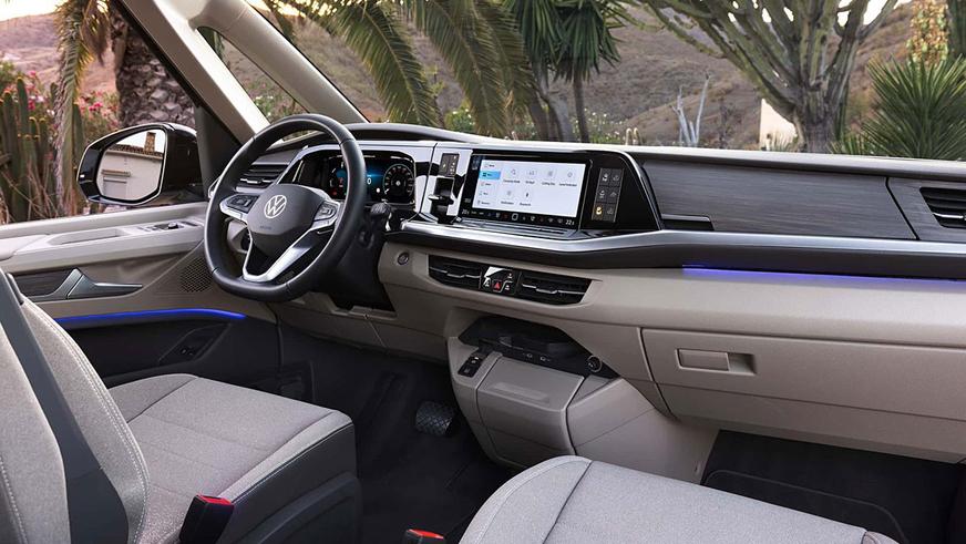 VW T7 превратился в дом на колёсах с двумя дверями и палаткой