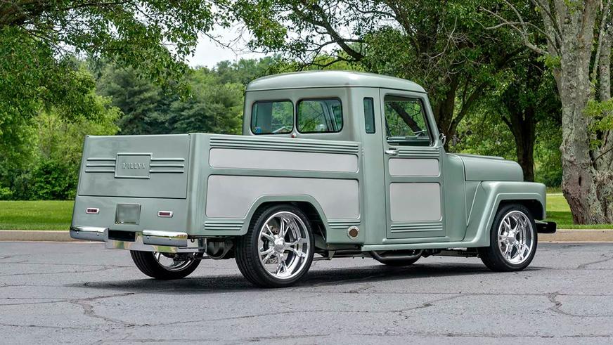 Фото дня: несколько автомобилей разбили прямо на аукционе Mecum