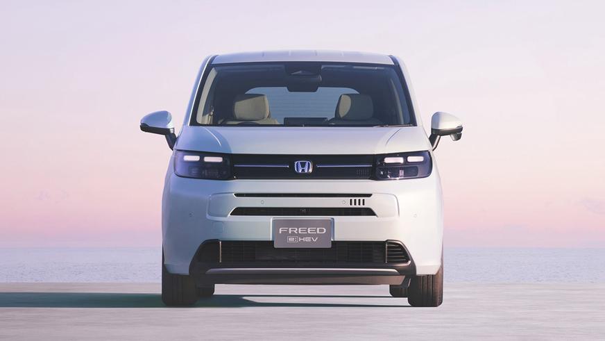 Компакт-вэн Honda Freed сменил поколение. Первые фото
