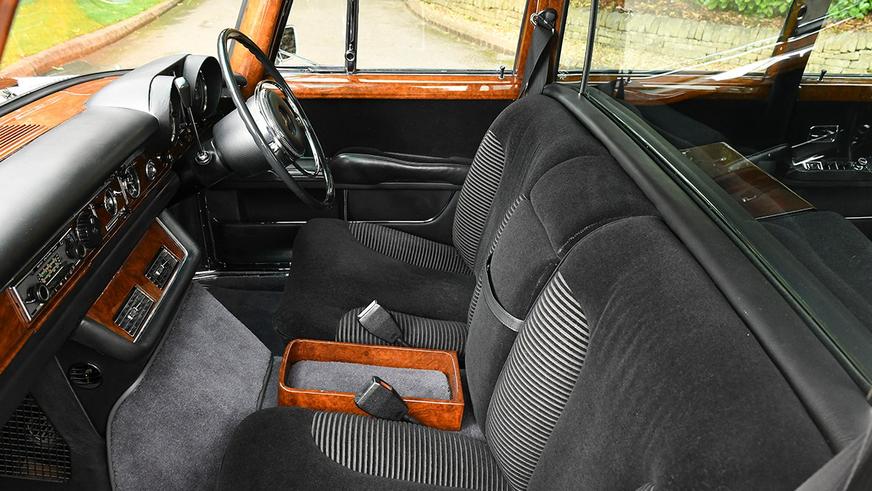 В продаже появился Mercedes-Benz Pullman, собранный для Джона Леннона