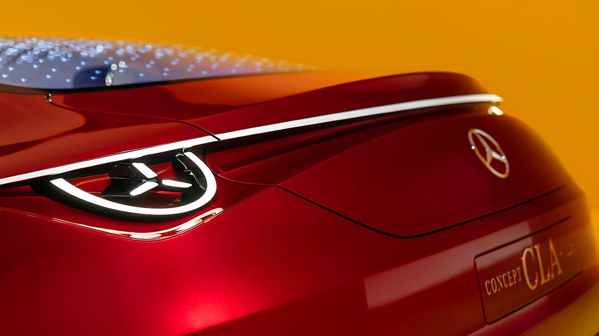 Оптика с трёхлучевой звездой появится на серийных Mercedes-Benz