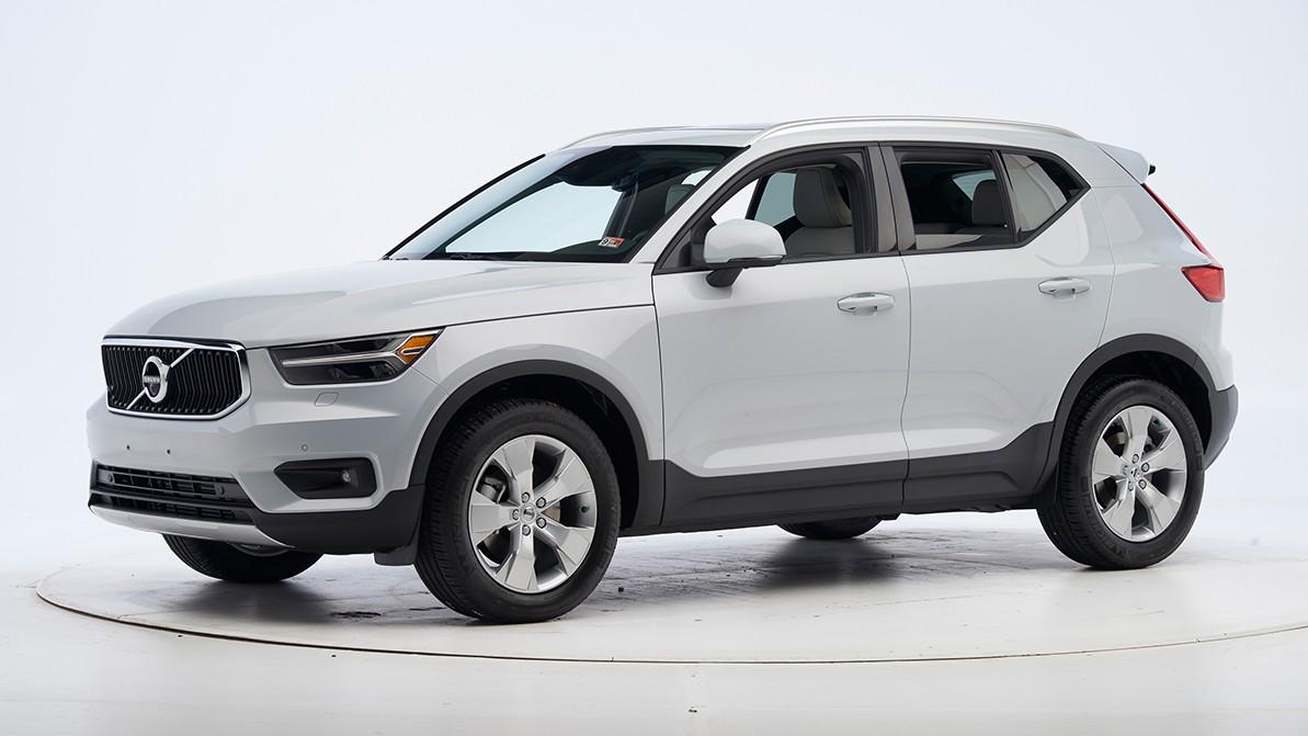 Девять из пятнадцати кроссоверов провалили новый краш-тест IIHS