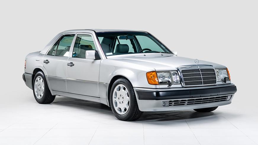 Более 175 млн тенге заплатили за Mercedes-Benz 500E (W124)