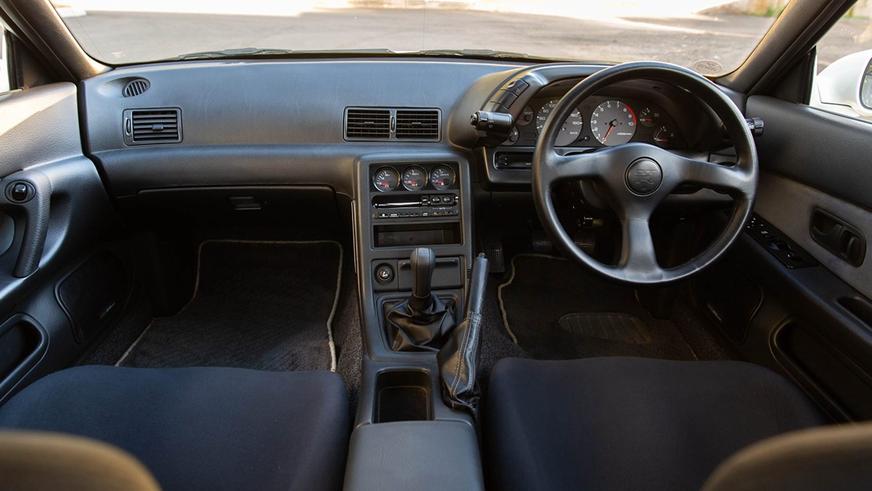Редкий Nissan Skyline GT-R продают в США