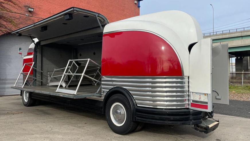 Раритетный GM Futurliner появился в продаже