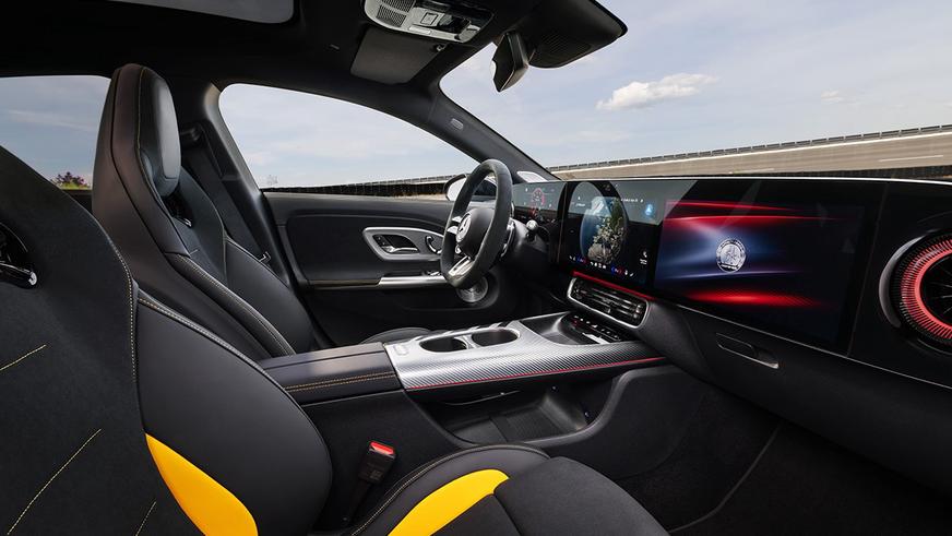 CLA 45 от AMG вернулся, но стал электромобилем