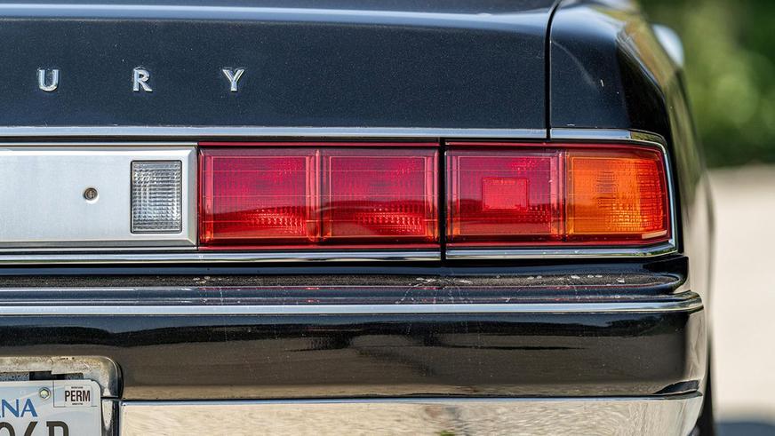 Toyota Century продали по цене бюджетной малолитражки