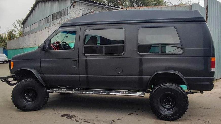 Ford Econoline 1993 года выпуска