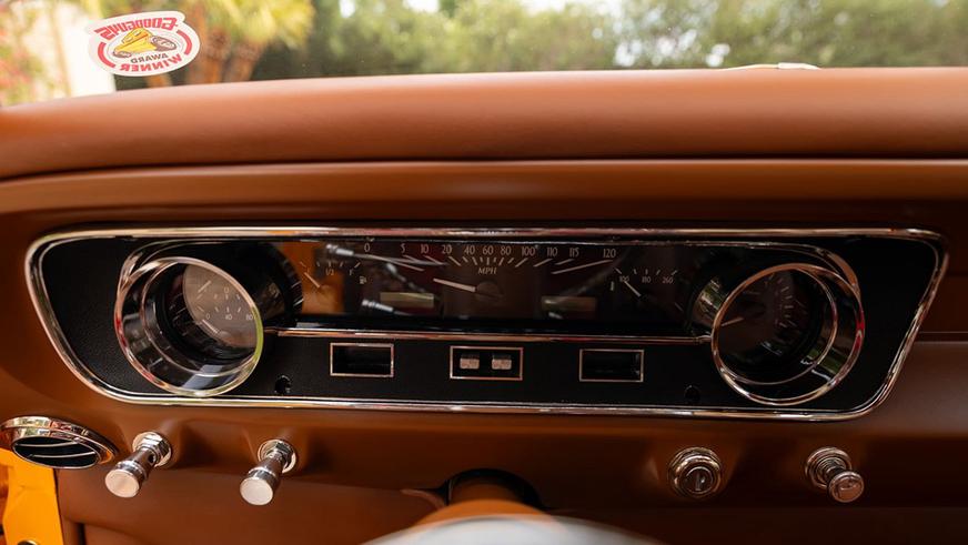 С молотка уйдёт пикап Ford с 10-литровым мотором и турбинами в кузове