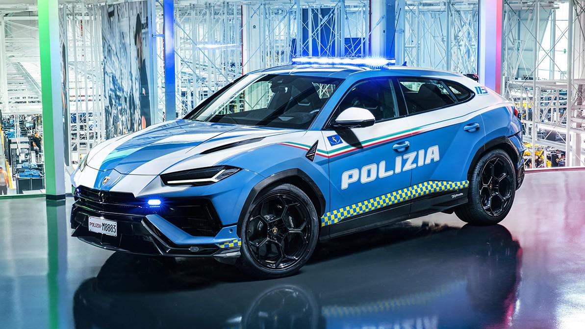 Lamborghini Urus поступил на службу в полицию
