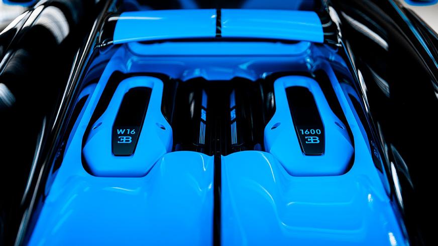 Bugatti показала первые товарные W16 Mistral по 5 миллионов долларов